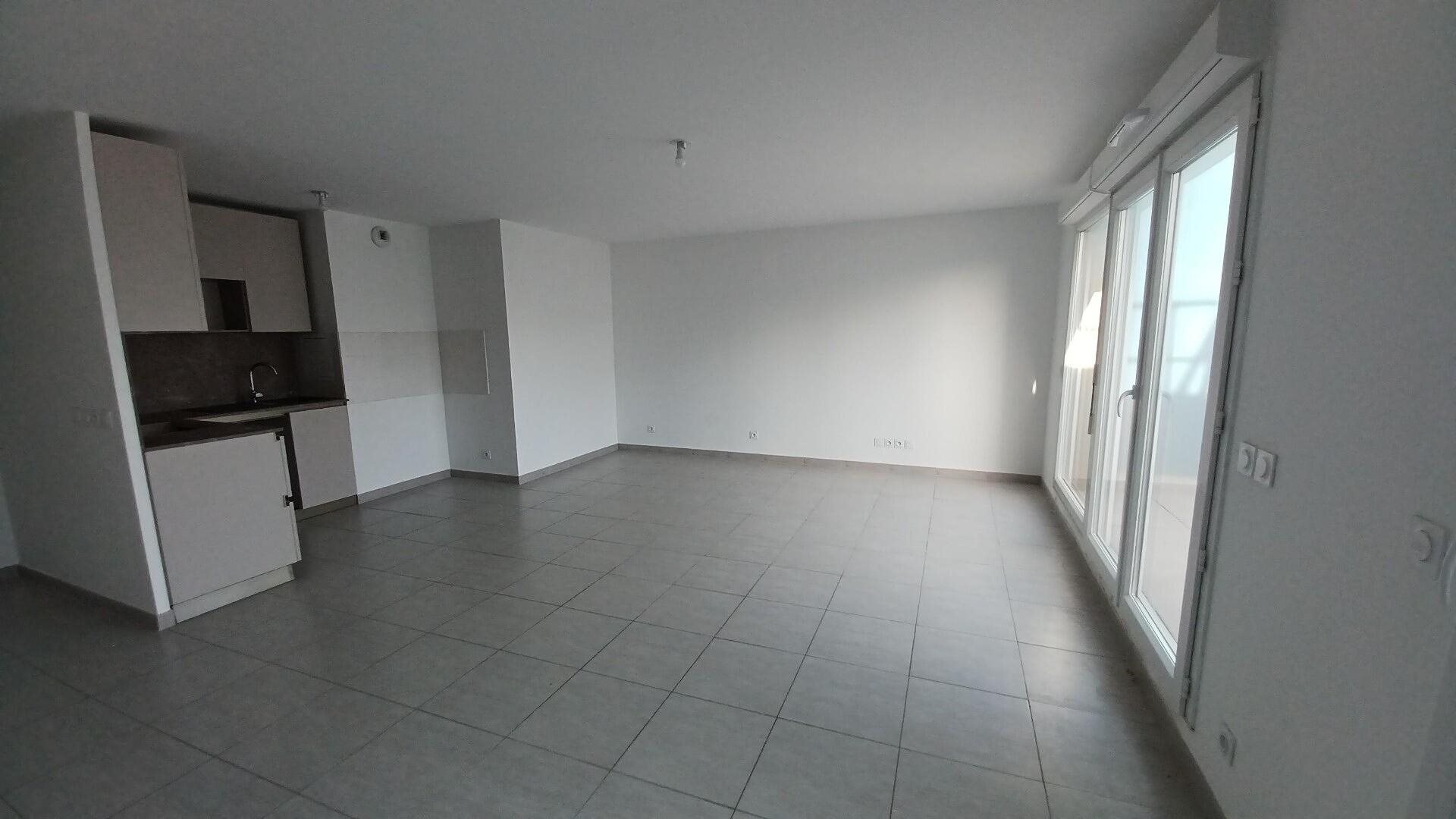 Appartement à louer, 76m², Marseille 8ème