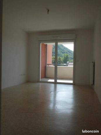 Appartement à louer, 68m², Barbières