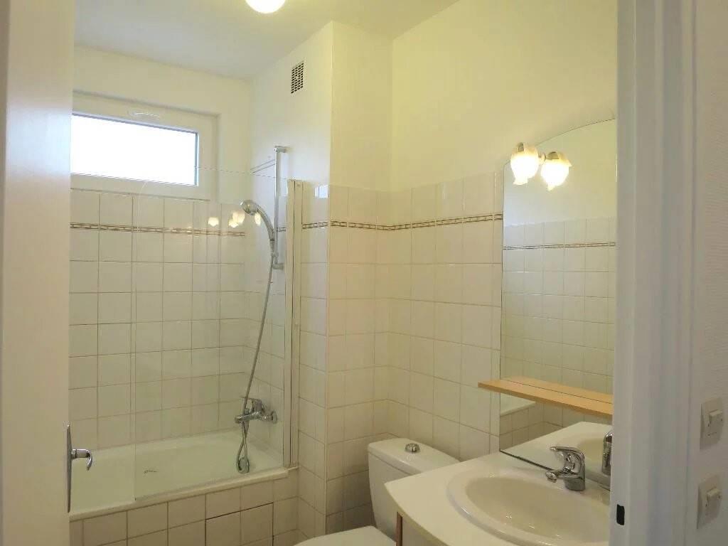 Appartement à louer, 18m², Paris 18ème