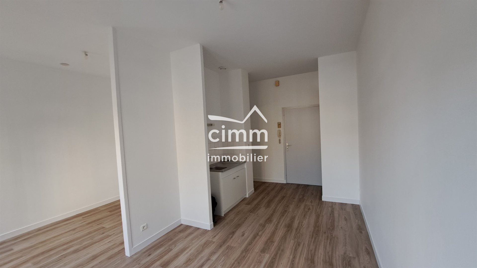 Appartement à louer, 28m², Longué-Jumelles