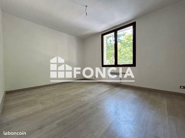 Appartement à louer, 81m², Port-Saint-Louis-du-Rhône