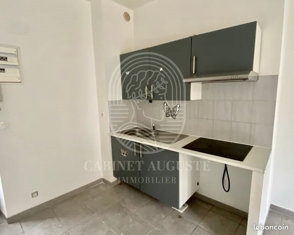 Appartement à louer, 35m², Nîmes
