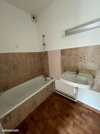 Appartement à louer, 45m², Le Cheylard