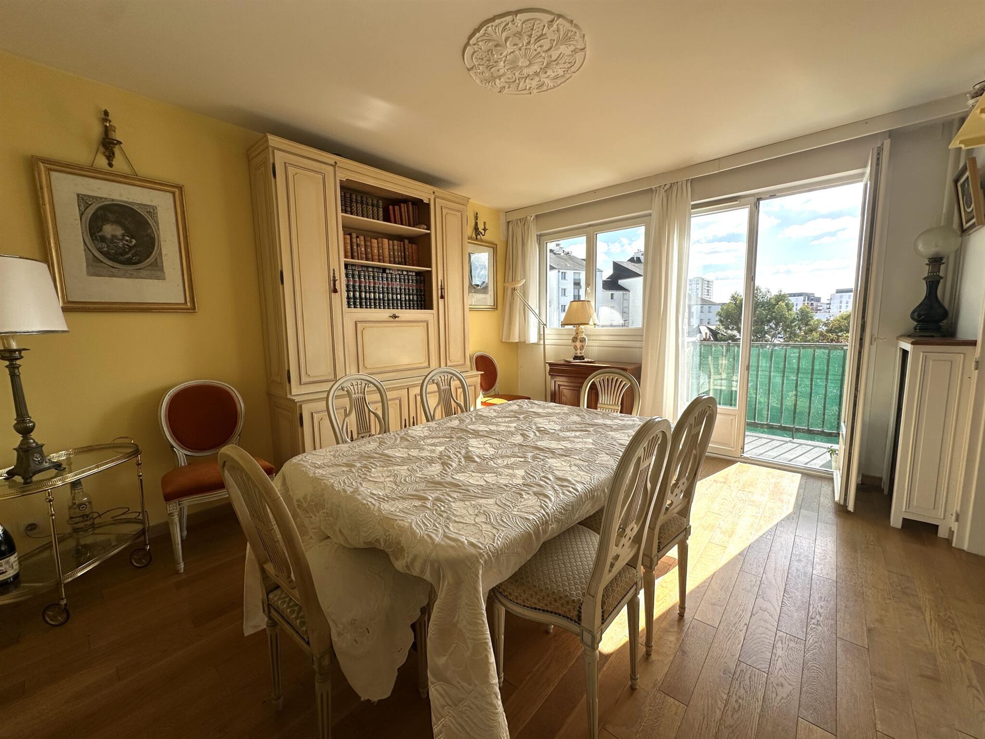 Appartement à vendre, 111m², Tours