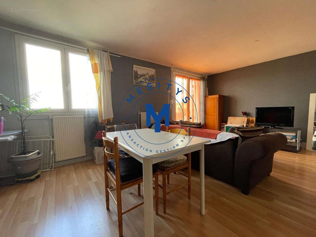 Appartement à vendre, 55m², Saint-Etienne