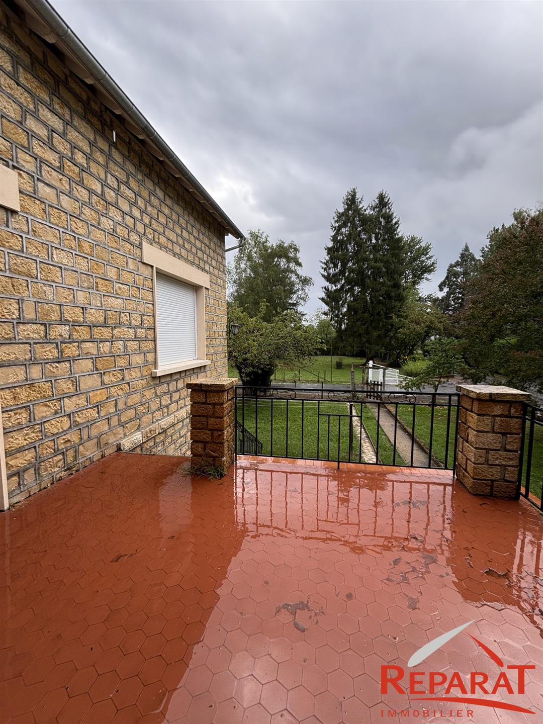 Maison à louer, 132m², Saint-Aulaire