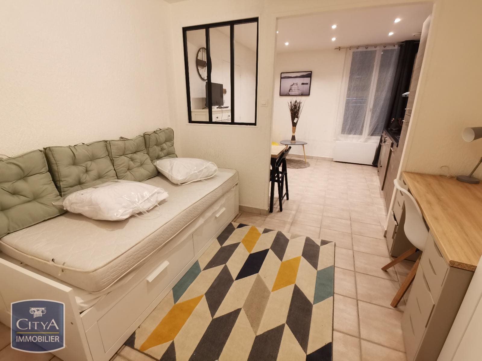 Appartement à louer, 24m², Laon