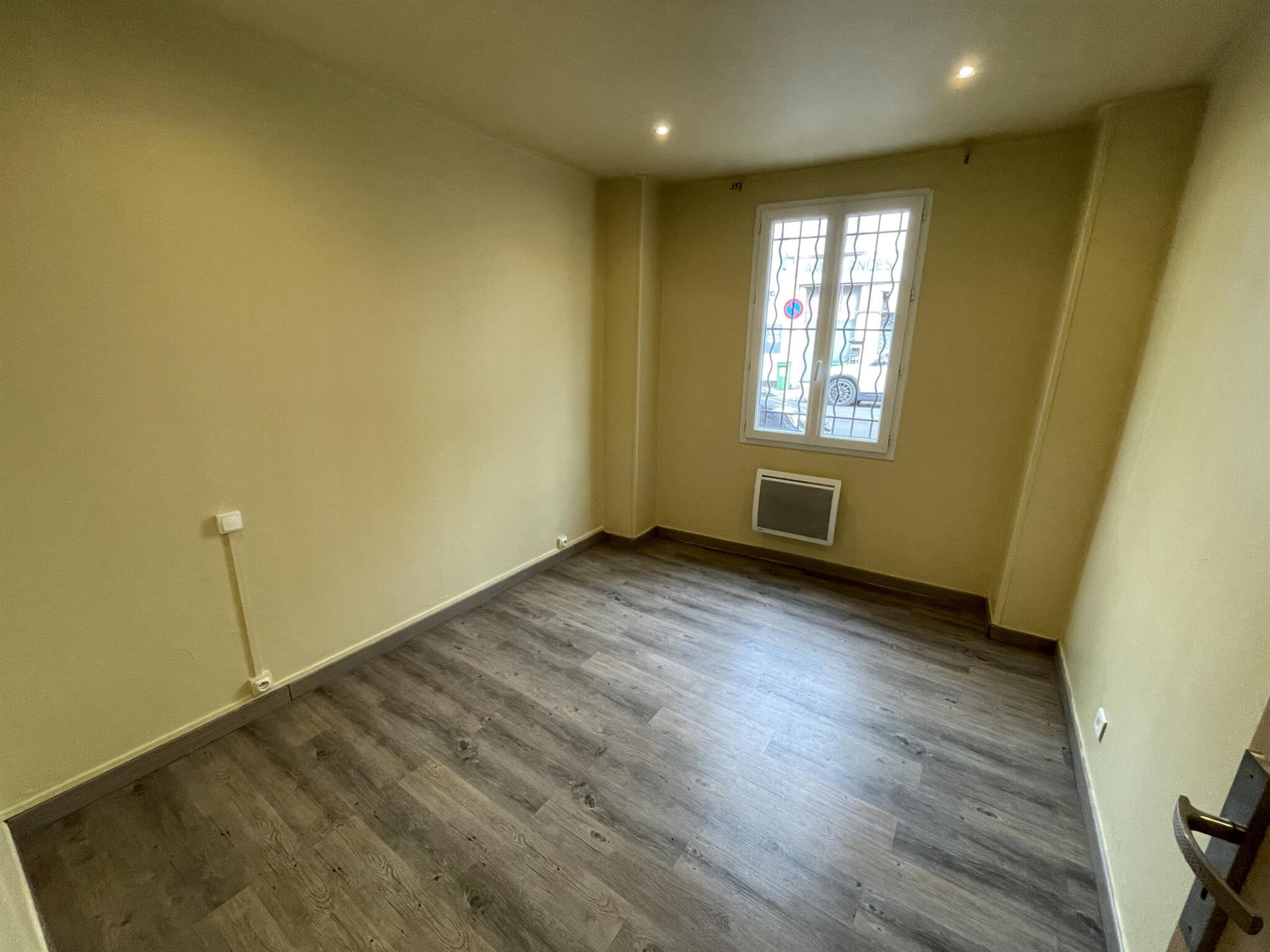 Appartement à louer, 28m², Toulon