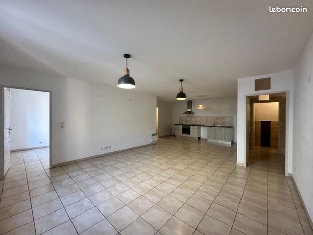 Appartement à louer, 68m², Thuir