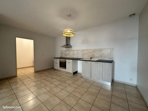 Appartement à louer, 68m², Thuir