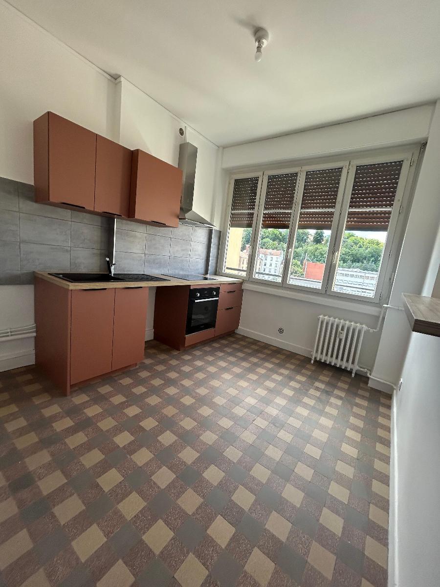 Appartement à louer, 92m², Saint-Etienne