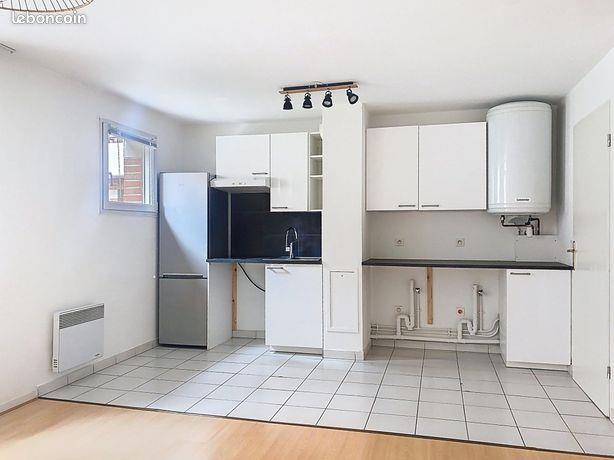 Appartement à louer, 48m², Lille