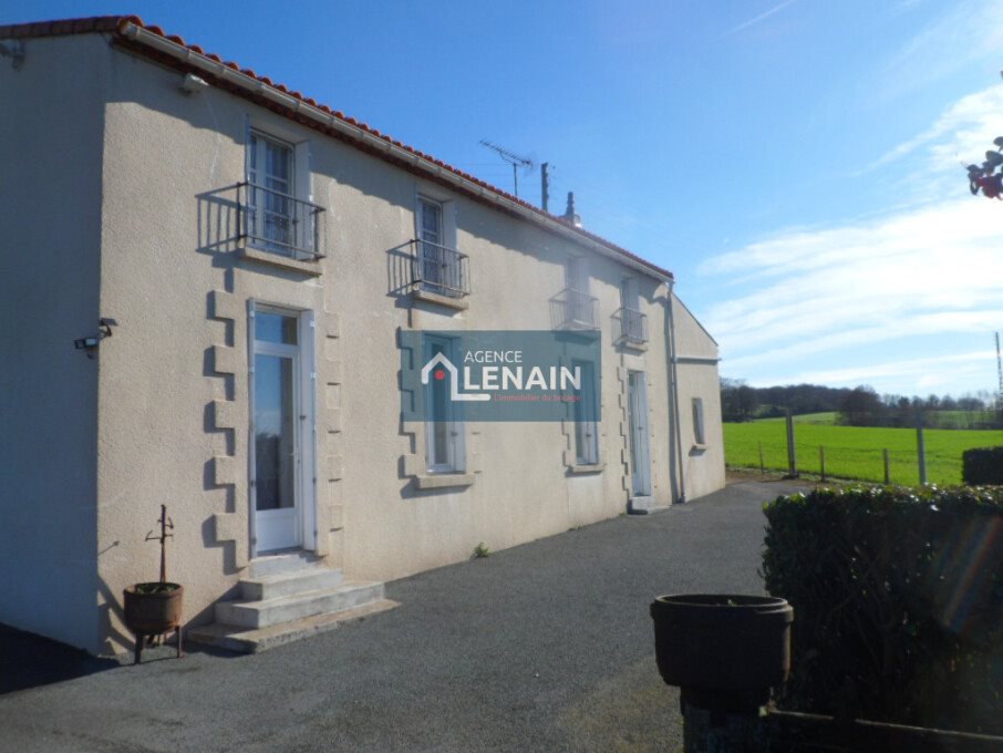 Maison à vendre, 161m², Pouzauges