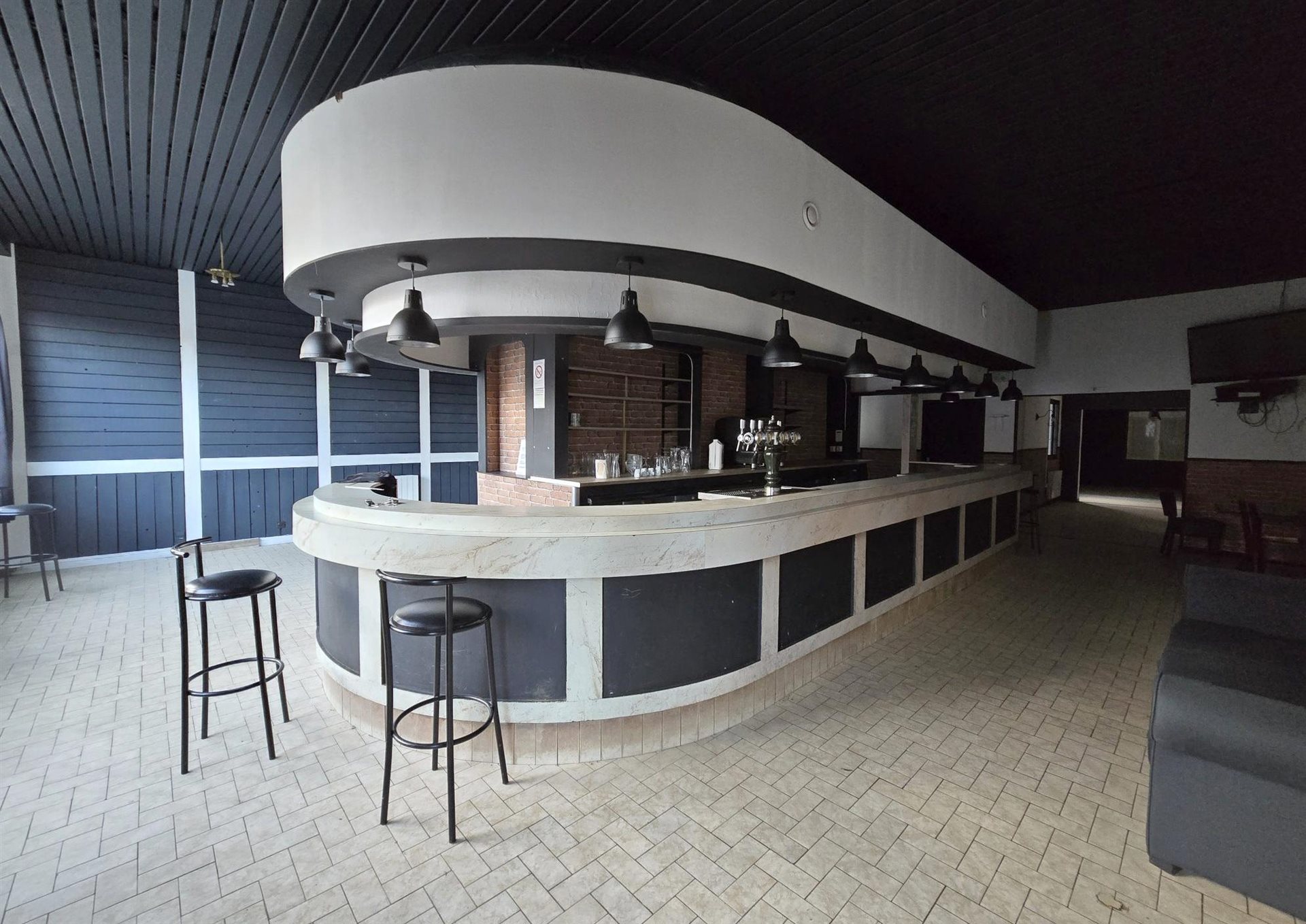 Appartement à vendre, 231m², Loudéac