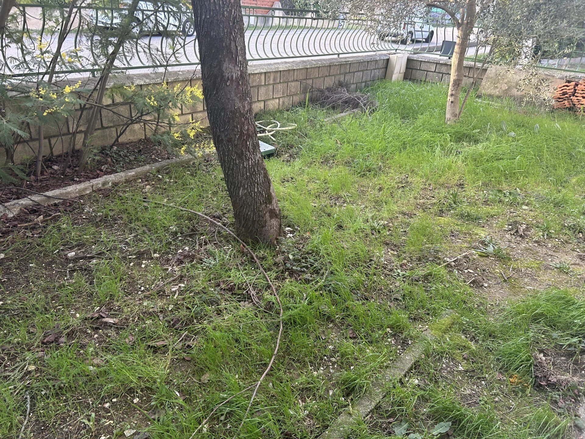 Appartement à louer, 67m², Saint-Julien-les-Rosiers