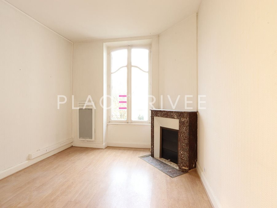 Appartement à louer, 40m², Saint-Max