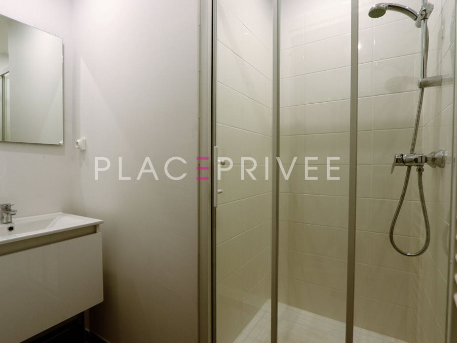 Appartement à louer, 40m², Saint-Max