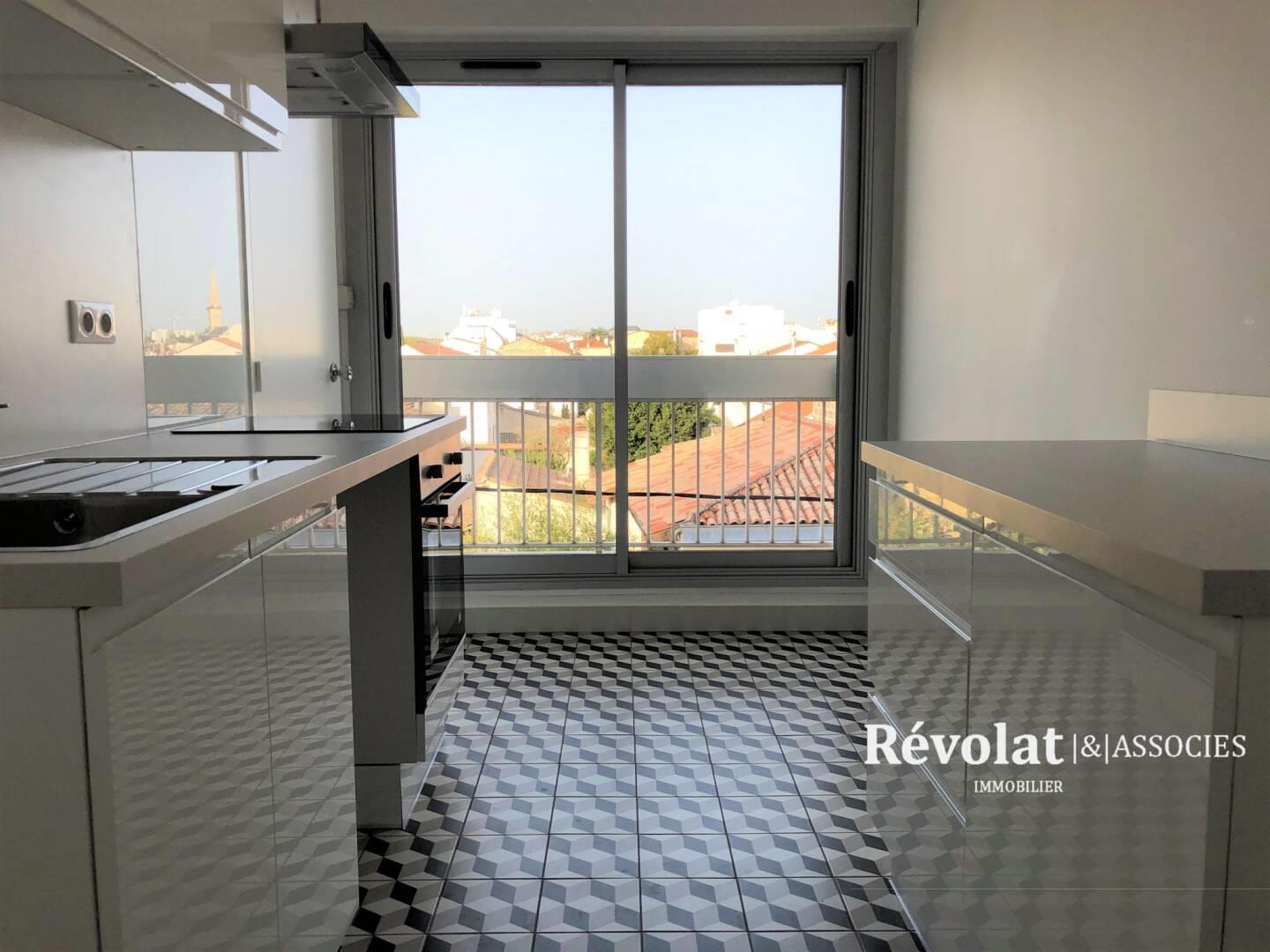 Maison à louer, 78m², Bordeaux