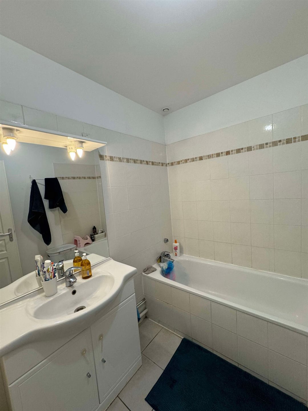 Appartement à louer, 65m², Saint-Paul-Trois-Châteaux