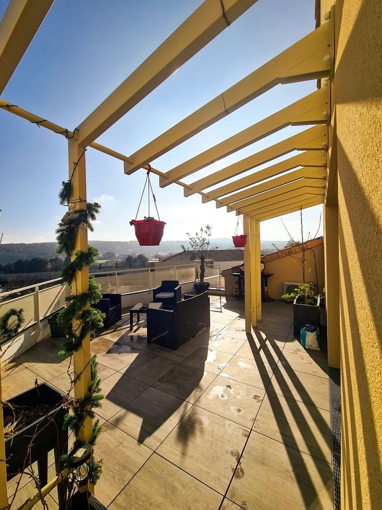 Appartement à louer, 85m², Meyreuil