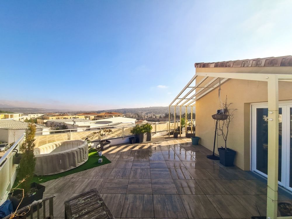 Appartement à louer, 85m², Meyreuil