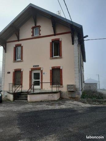 Appartement à louer, 81m², Challes-la-Montagne