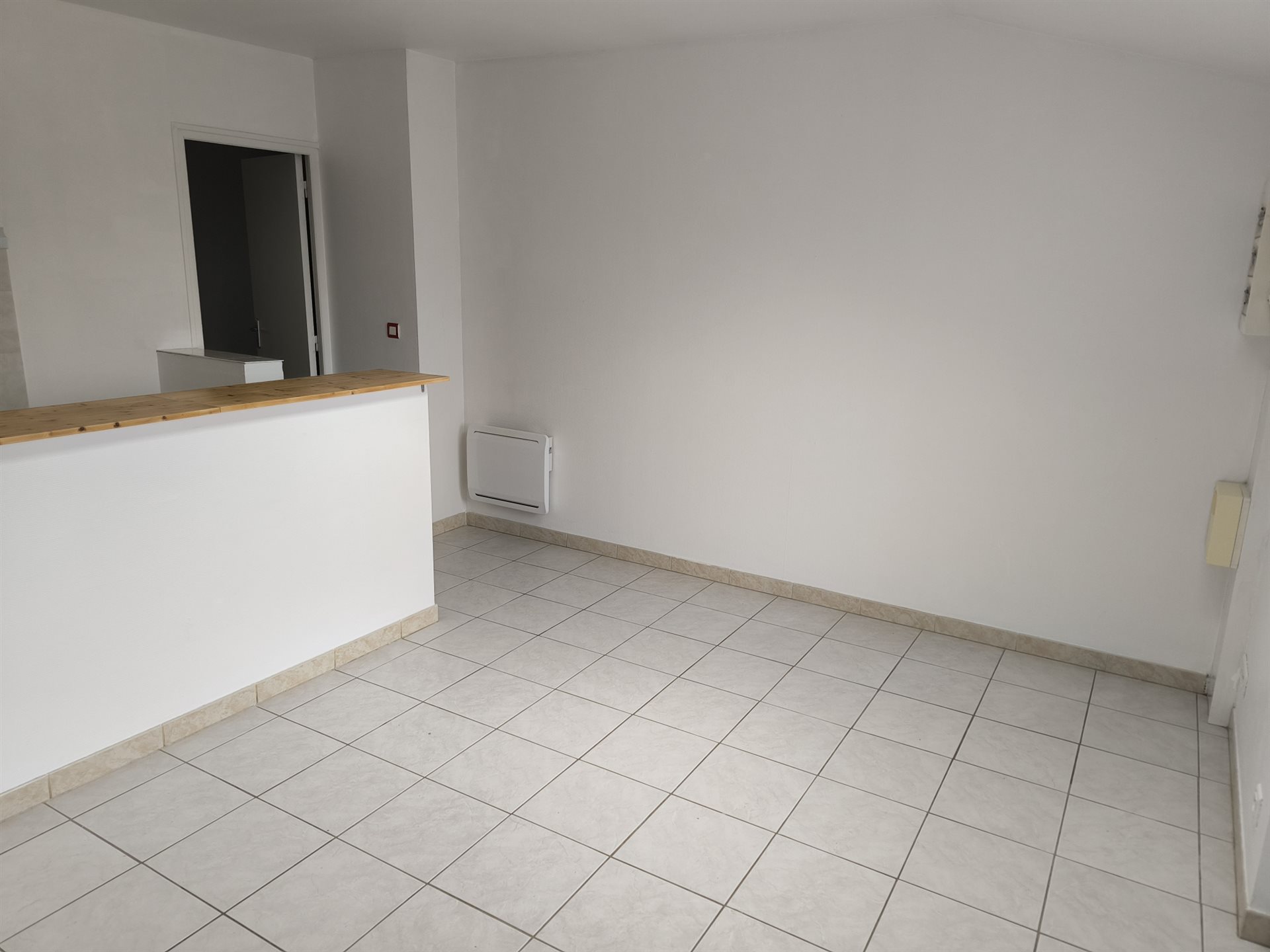 Appartement à louer, 30m², Laroche-Saint-Cydroine
