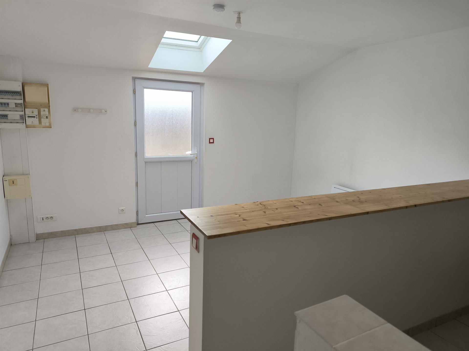 Appartement à louer, 30m², Laroche-Saint-Cydroine