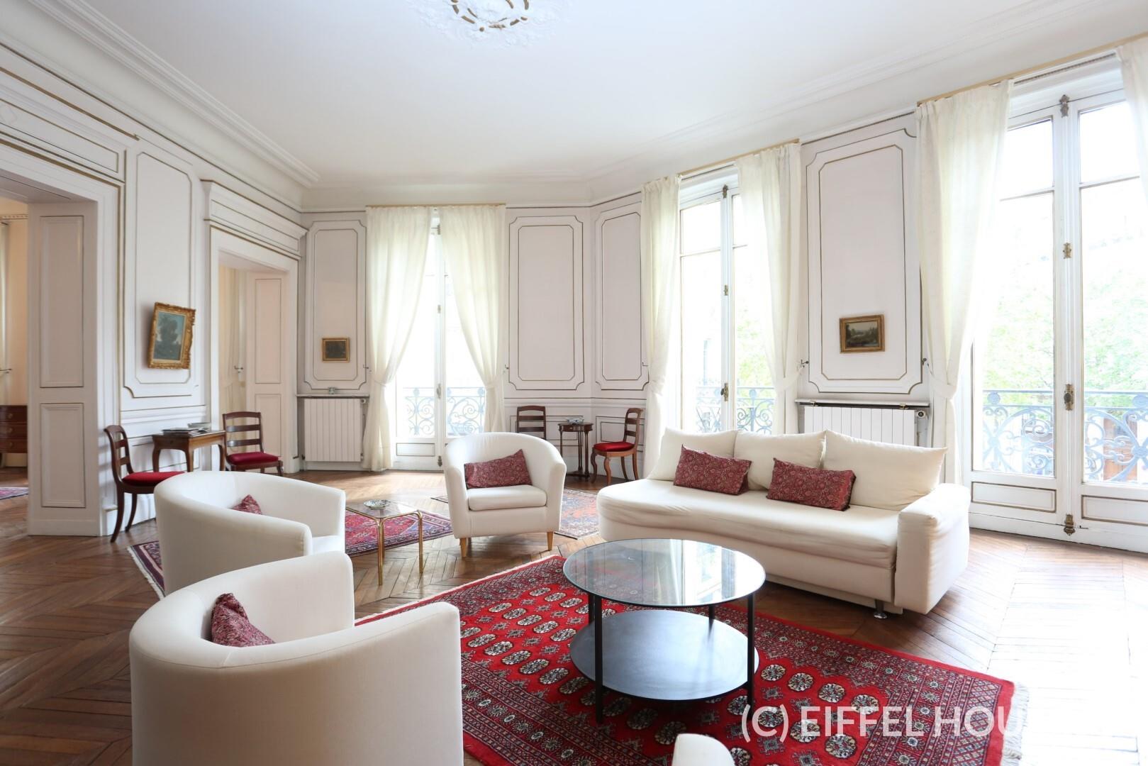 Appartement à louer, 184m², Paris 8ème