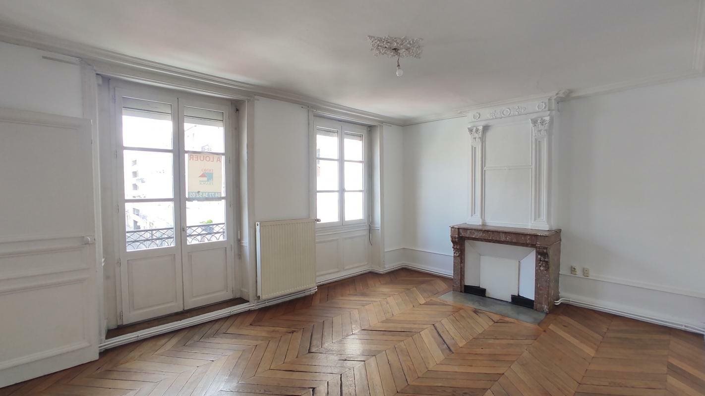 Appartement à louer, 113m², Saint-Etienne