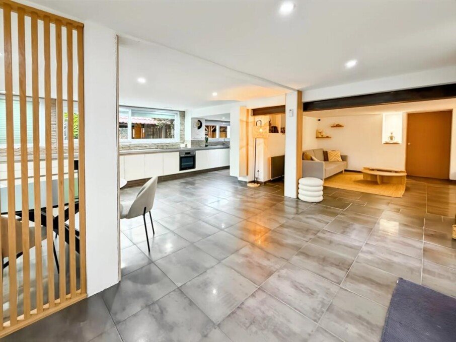 Maison à vendre, 230m², Chavanoz