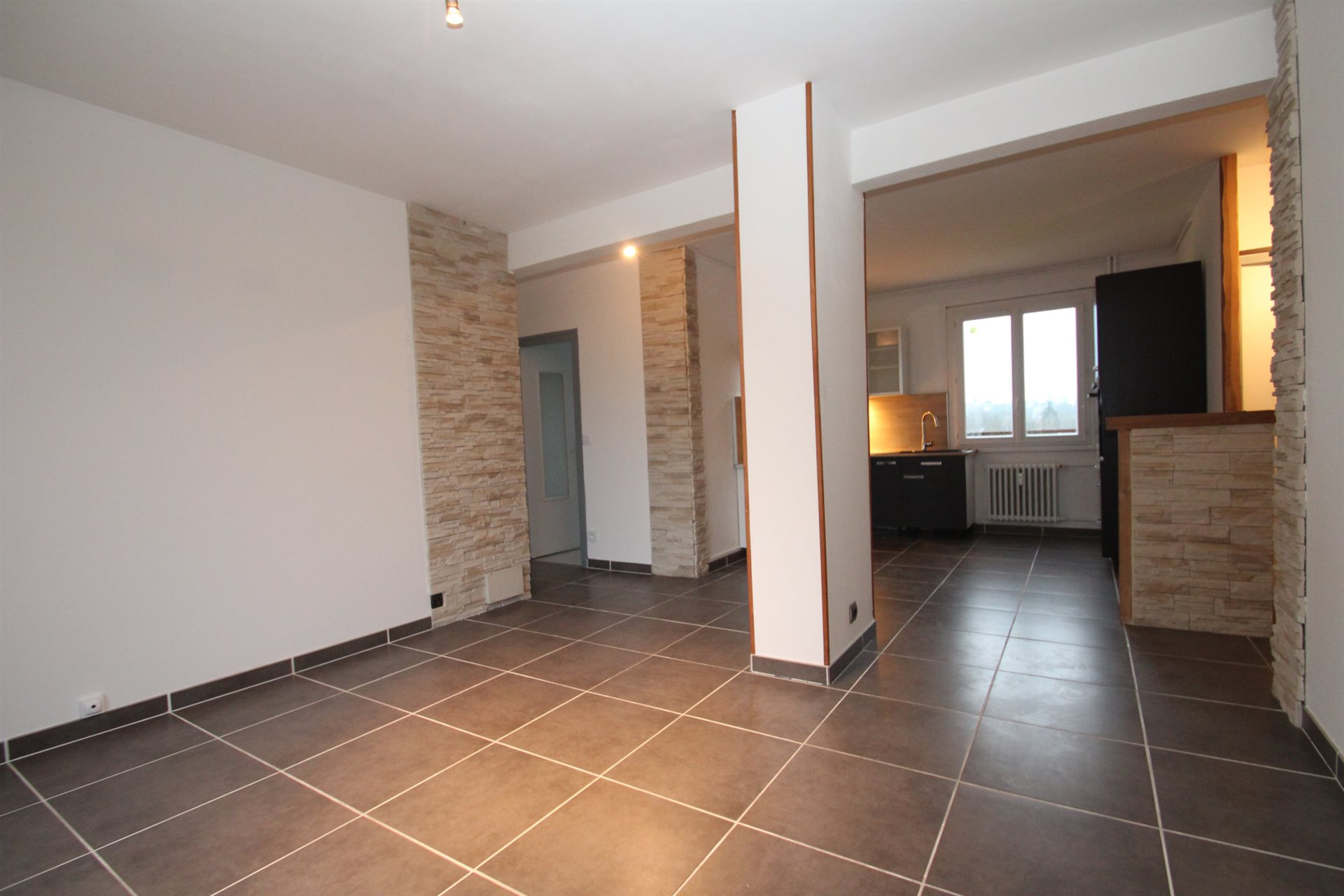 Appartement à louer, 56m², Decize