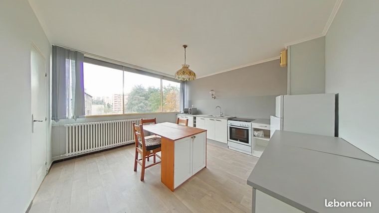 Appartement à louer, 87m², Saint-Etienne