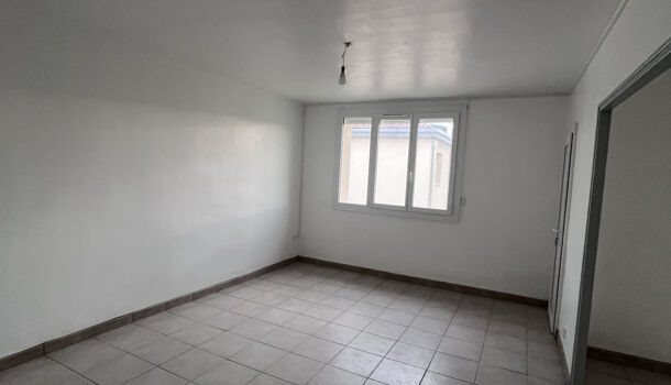 Appartement à louer, 70m², Saint-Paul-Trois-Châteaux