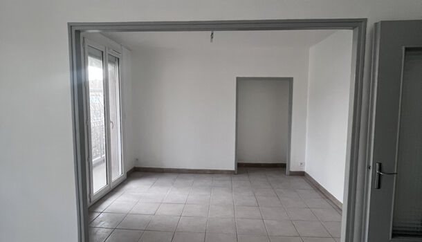 Appartement à louer, 70m², Saint-Paul-Trois-Châteaux