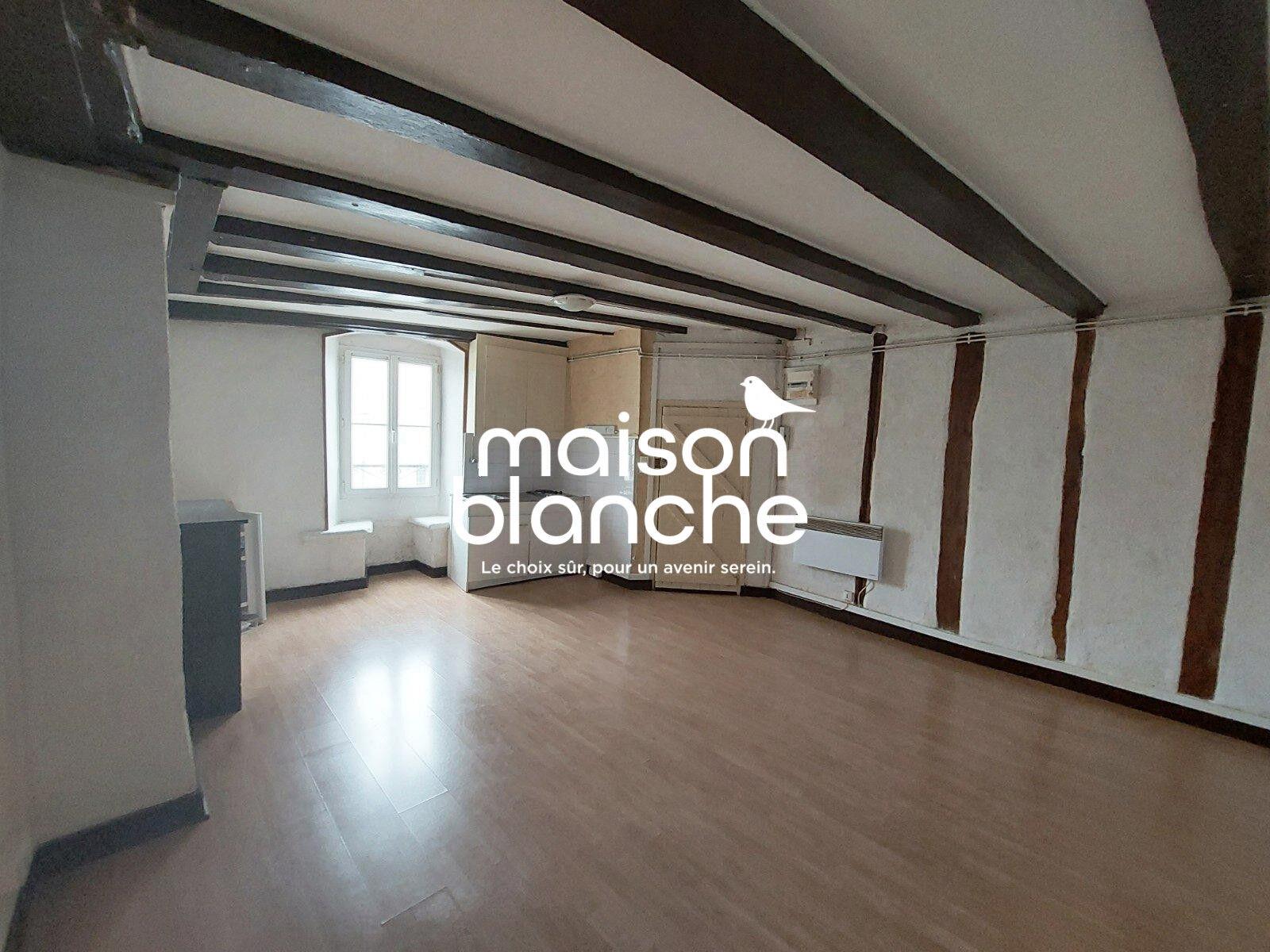 Appartement à louer, 27m², Saint-Maixent-l'Ecole