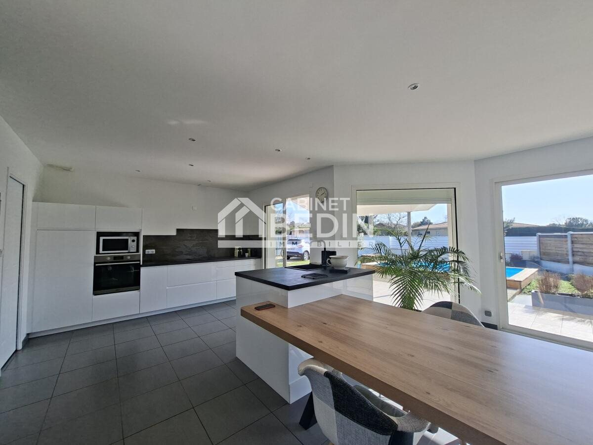 Maison à vendre, 170m², Arès