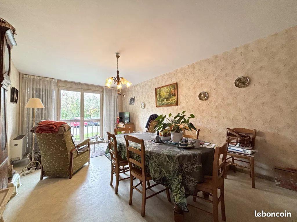 Appartement à vendre, 72m², Châlus