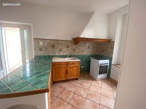 Appartement à louer, 49m², Carcès