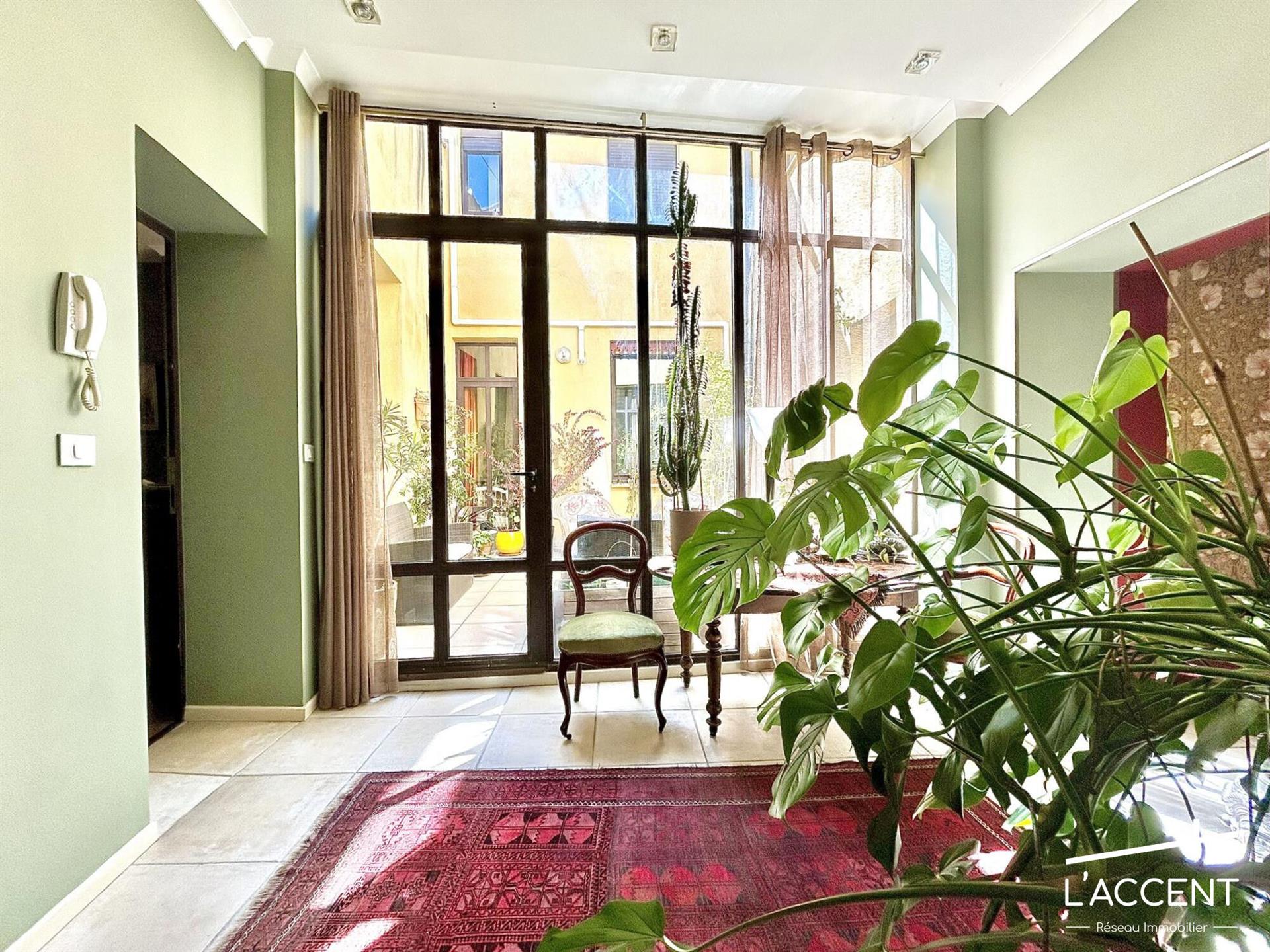 Appartement à vendre, 197m², Nîmes