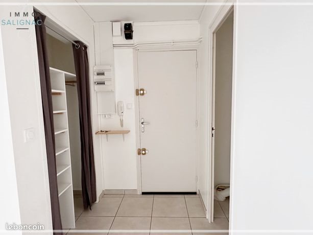 Appartement à louer, 74m², Péronnas