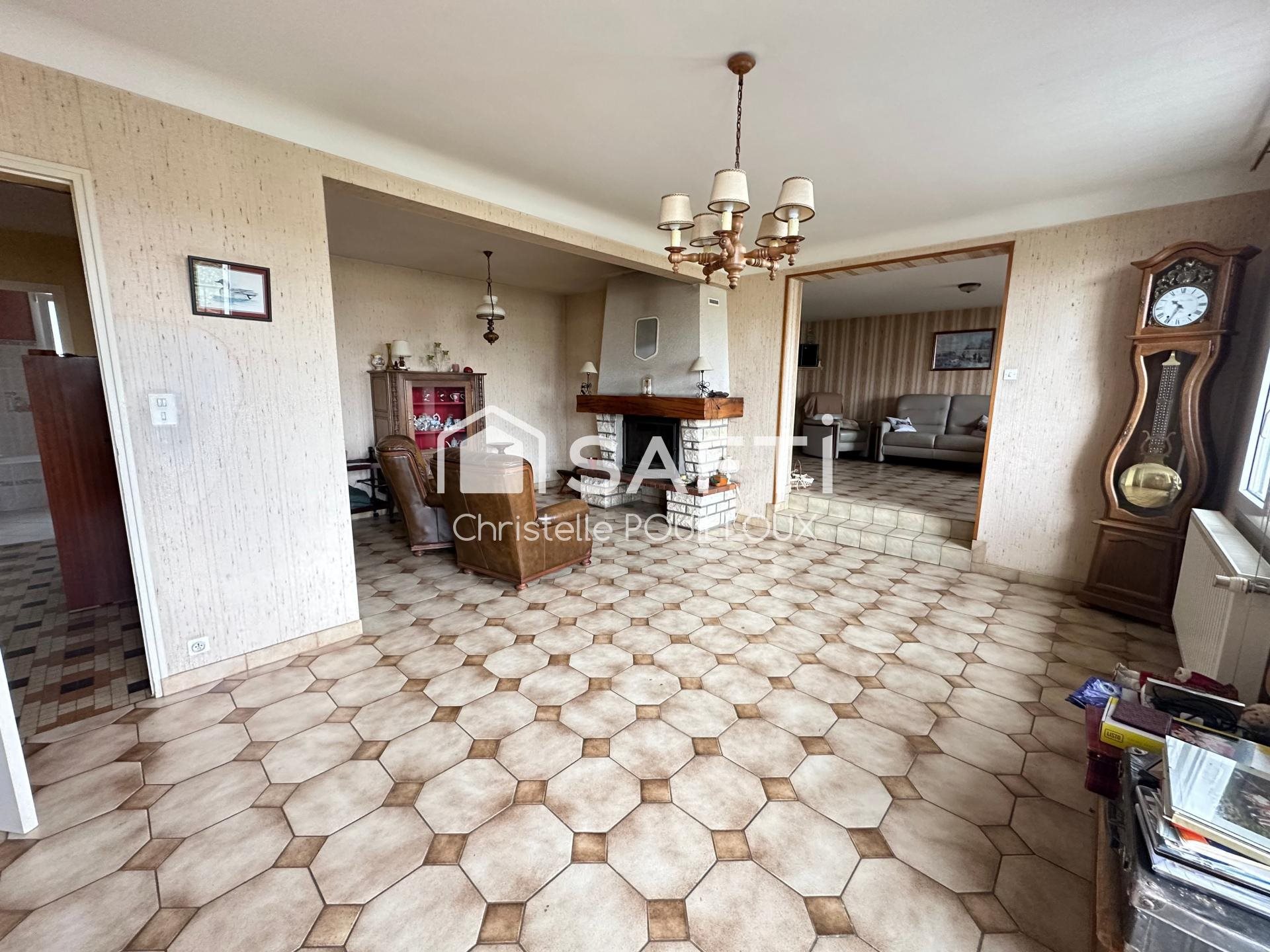 Maison à vendre, 147m², Aiffres