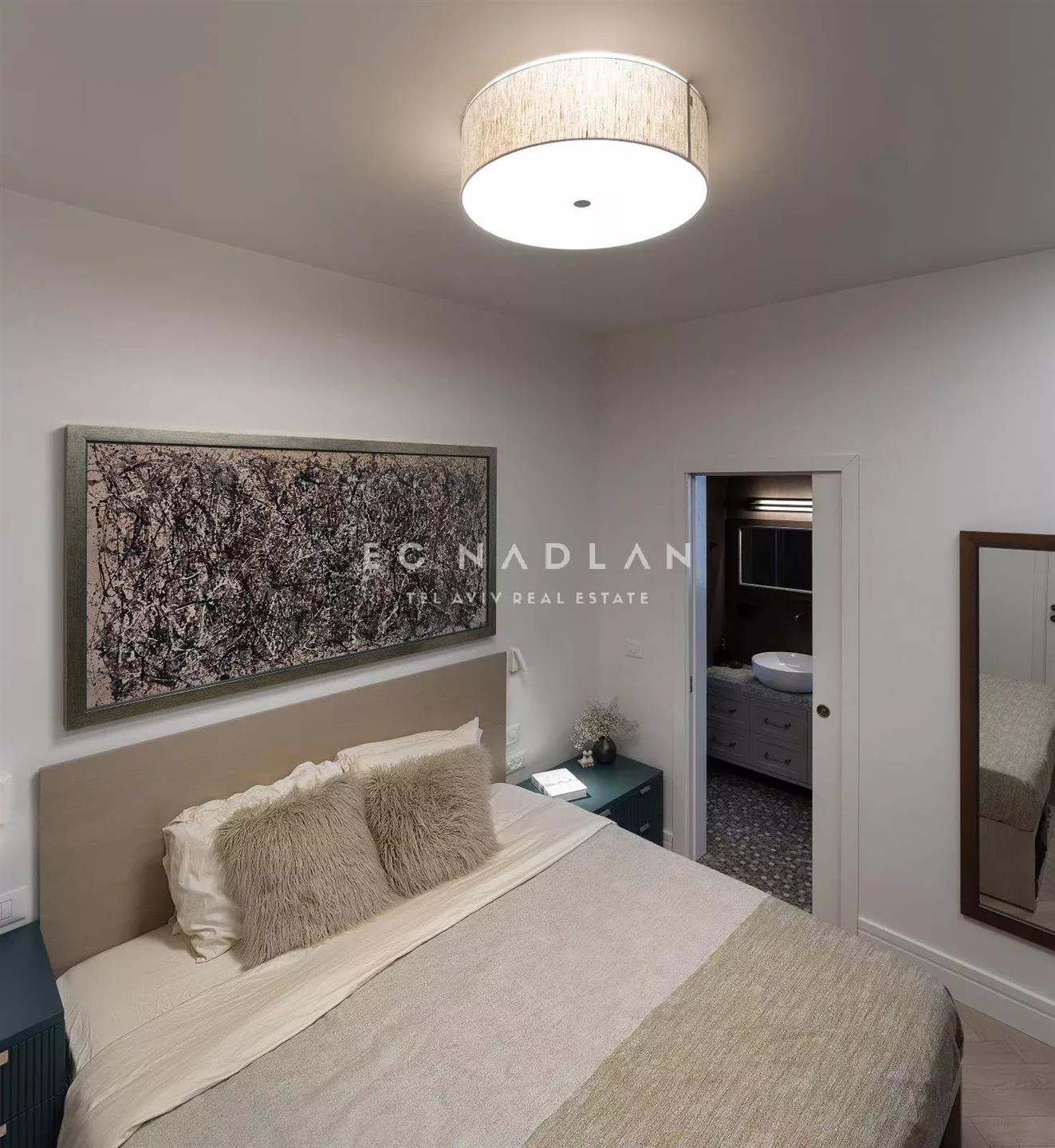 For sale in Tel Aviv, near the Frishman seafront