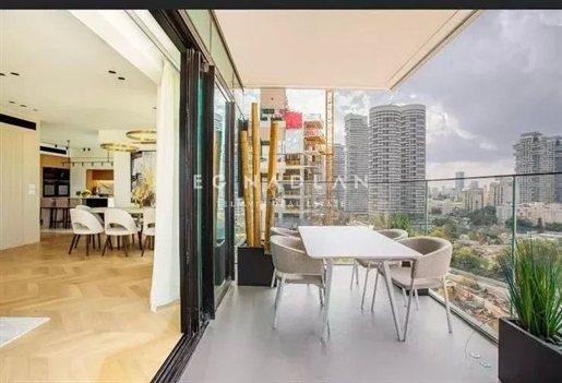 Amazing Apartment for sale in Tel-Aviv, Park Bavli