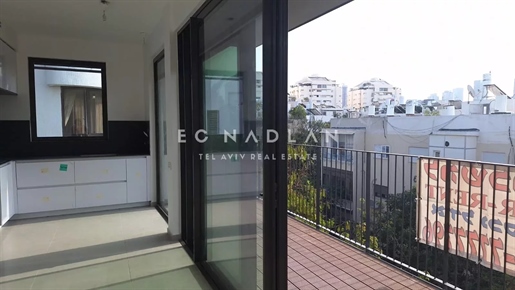 New Apartment for sale in Tel-Aviv, near the seashore