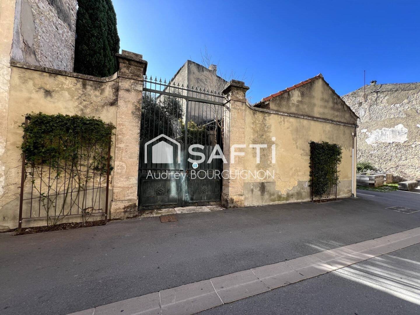 Appartement à vendre, 470m², Le Thor