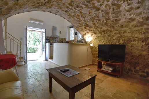 Charming stone house of 40 m² with swimming pool