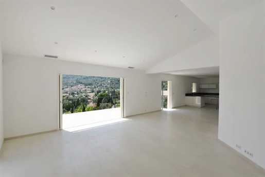 Exceptionnal view New villa of 215 m² with outbuilding