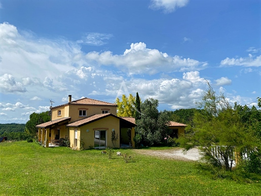 Superb contemporary house in the countryside..