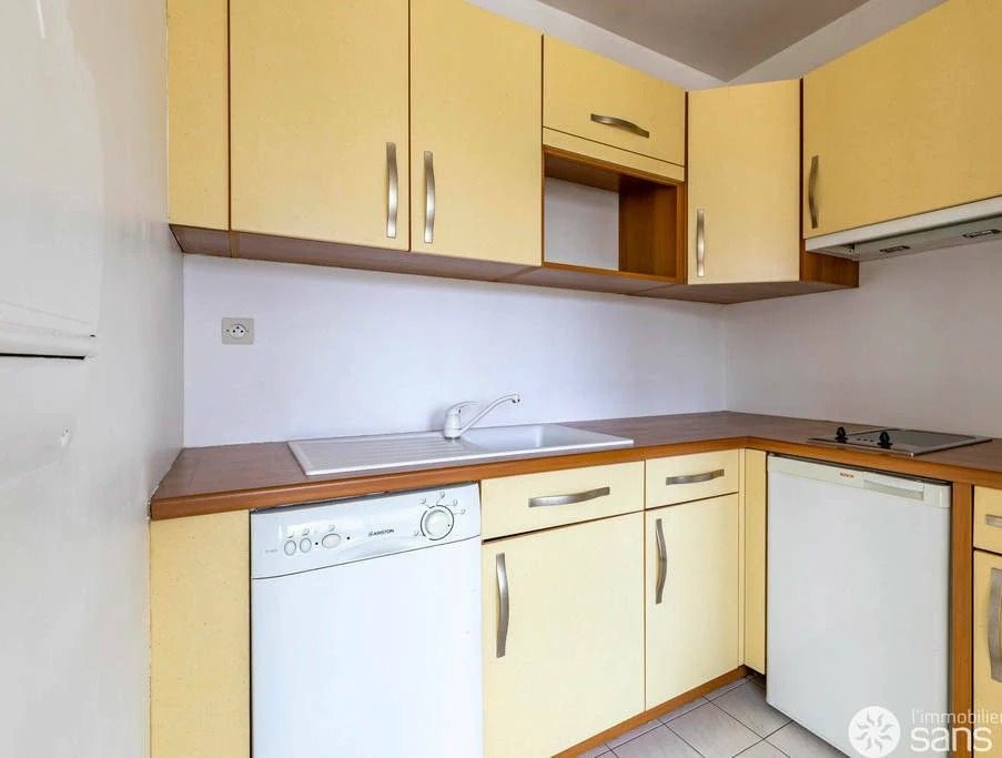 Appartement à louer, 26m², Courbevoie